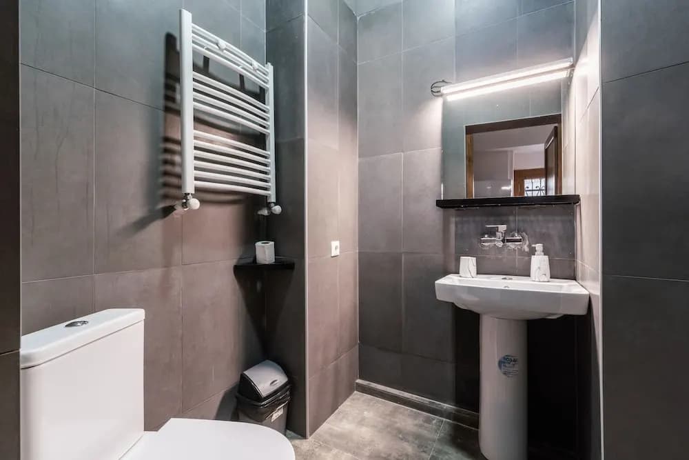 H&B apartments Atoneli - photo 8