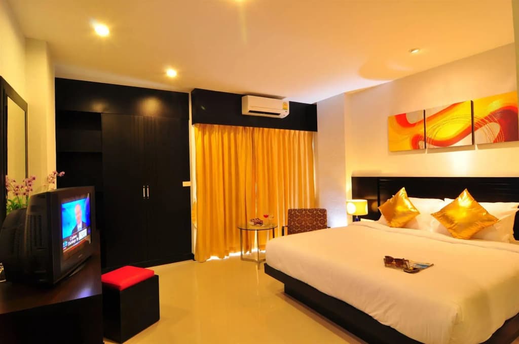 Platinum Hotel - photo 6