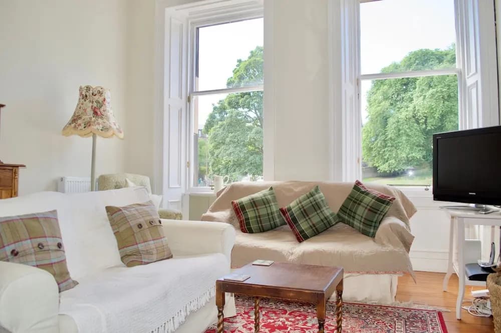 1 Bedroom Flat in Central Edinburgh - main photo