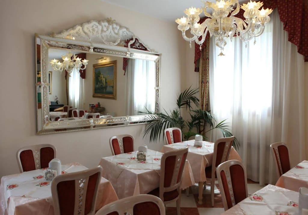 Hotel Nice - photo 11