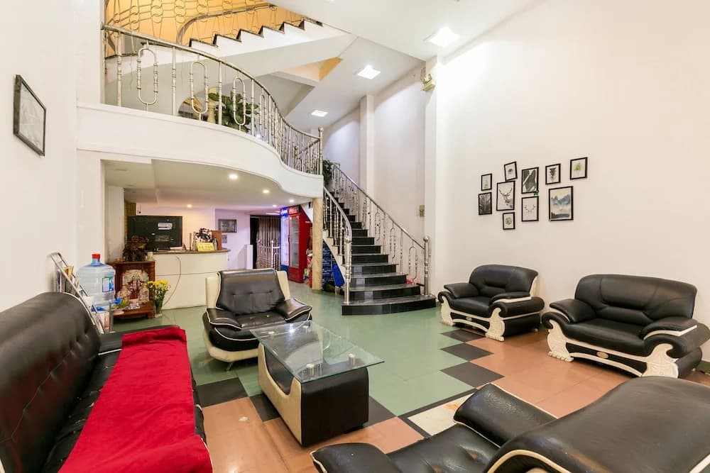 Habana Hotel by OYO Rooms - photo 12