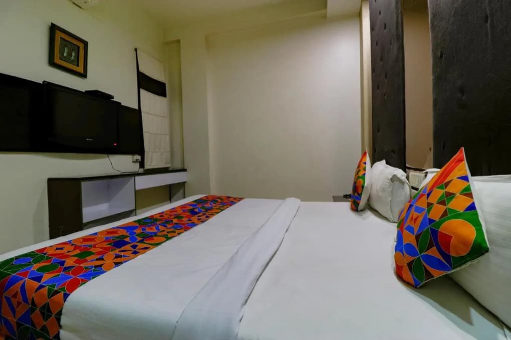 FabHotel Yug Villa - photo 6