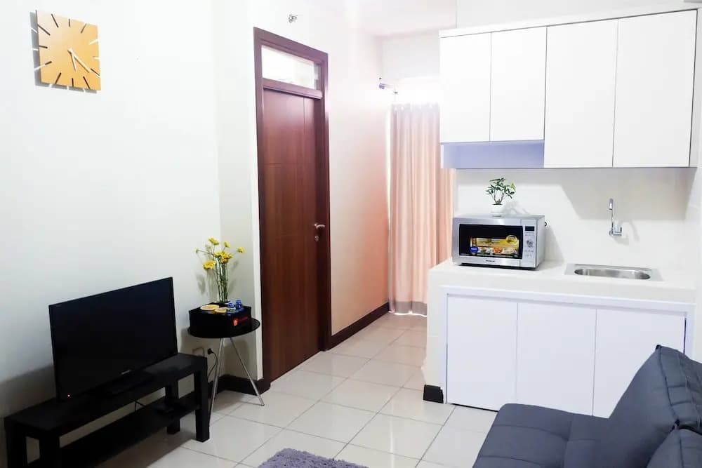 Amazing Pluit Apartment - photo 16
