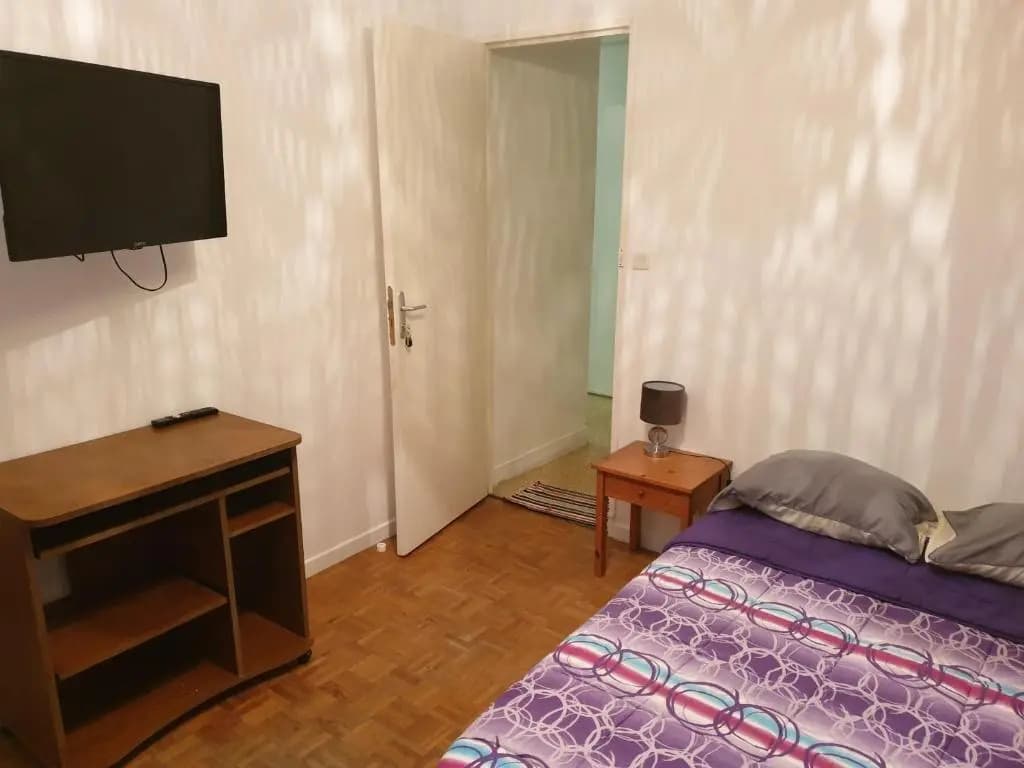 NEW CHEAP PRIVATE ROOM, KITCHEN , OVERWIEUW sea,TRAM on spot, 12 minutes from nice train station with tram , beach in 17 min tram , CHAMBRE PRIVÉE pas cher, cuisine équipée , tram sur place, APERÇU mer, 12 min de la gare de Nice avec le tram, 17 min plage - photo 5
