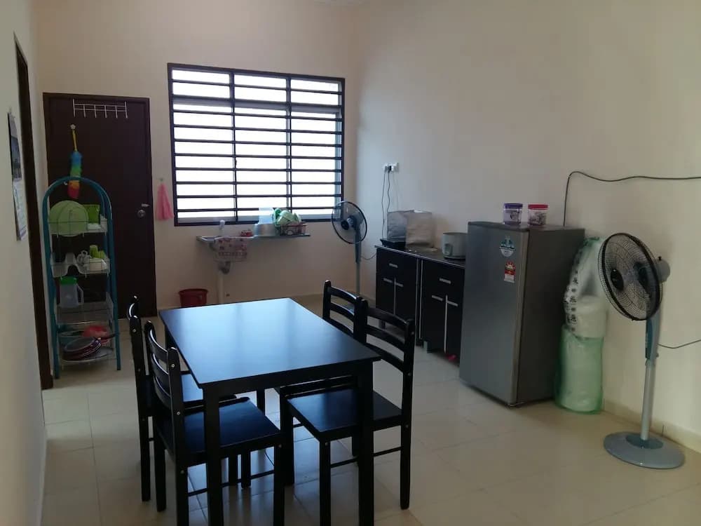 Samsiah Guest House Taman Yayasan - photo 1
