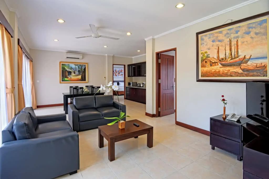 Kuta Townhouse Apartments - photo 2