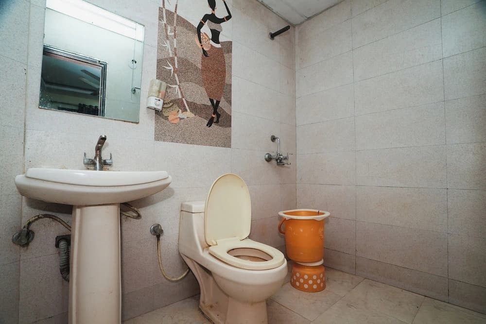 Hotel AV International Near New Delhi Railway Station, Paharganj - photo 9