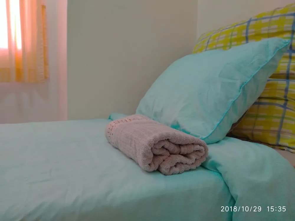 A Lake HouZz - main photo