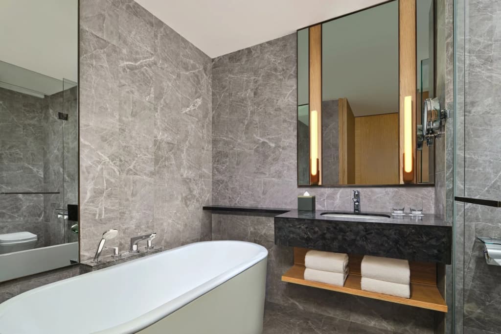 Sheraton Kuching Hotel - photo 8