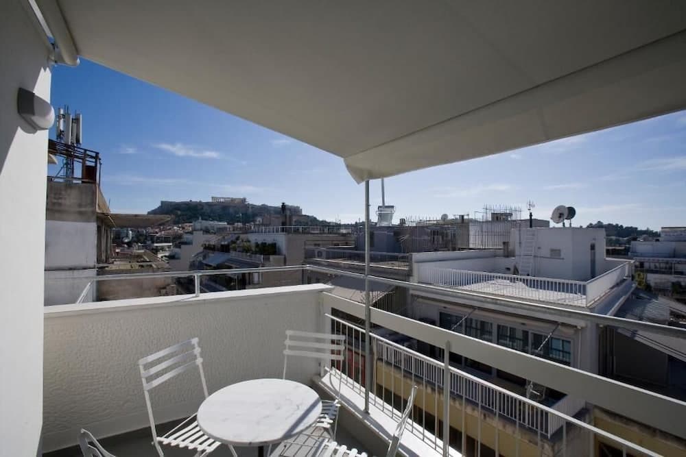 SynAthens Apartments & Studios - photo 2
