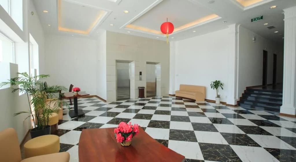 Den Long Do Hotel & Restaurant - photo 12