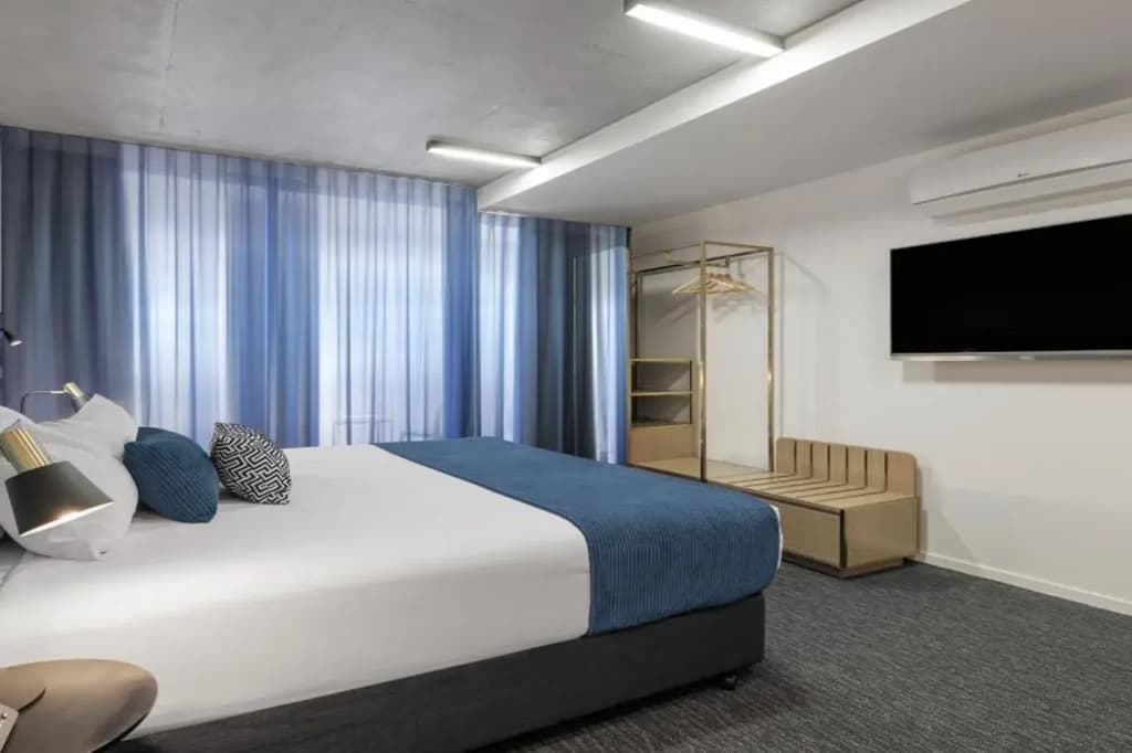 Oaks Melbourne St Kilda Road Hotel - photo 11