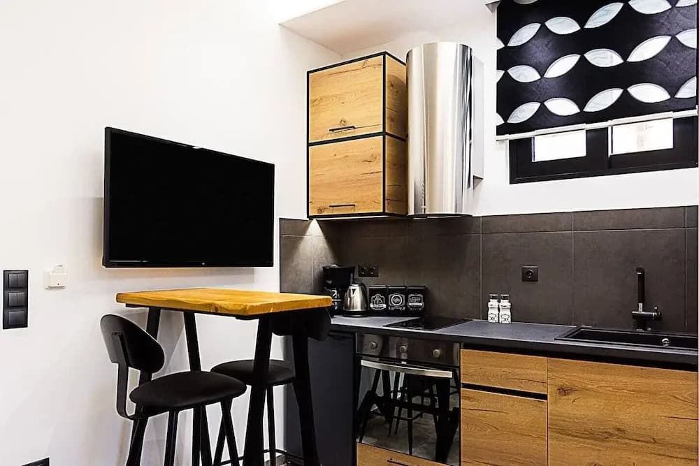 Centrally located studio next to Syntagma sq. - photo 12