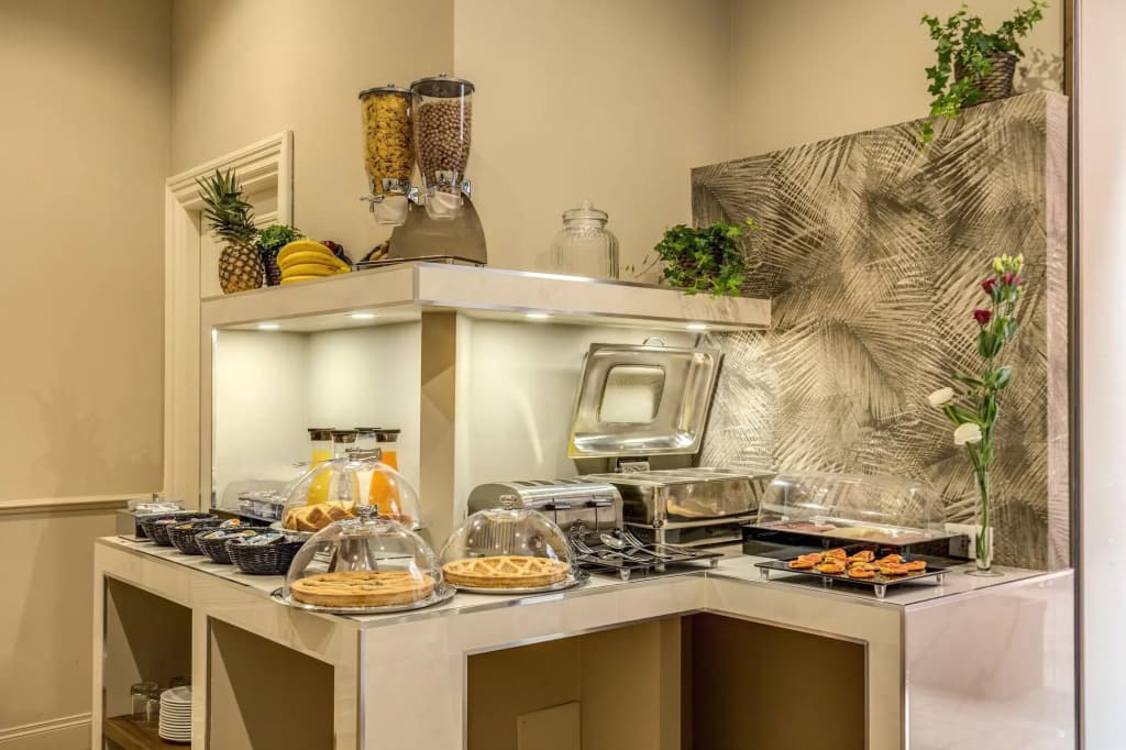 Charme Spagna Boutique Hotel - photo 8