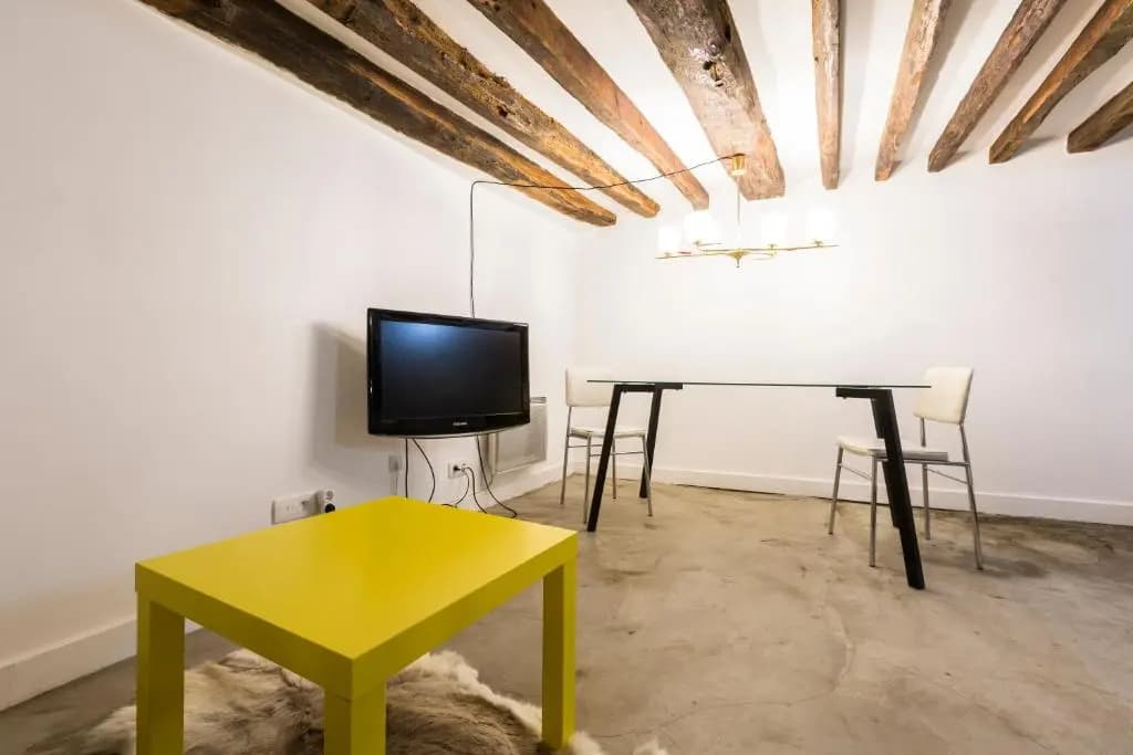 Charming 20m² near LE MARAIS - photo 4