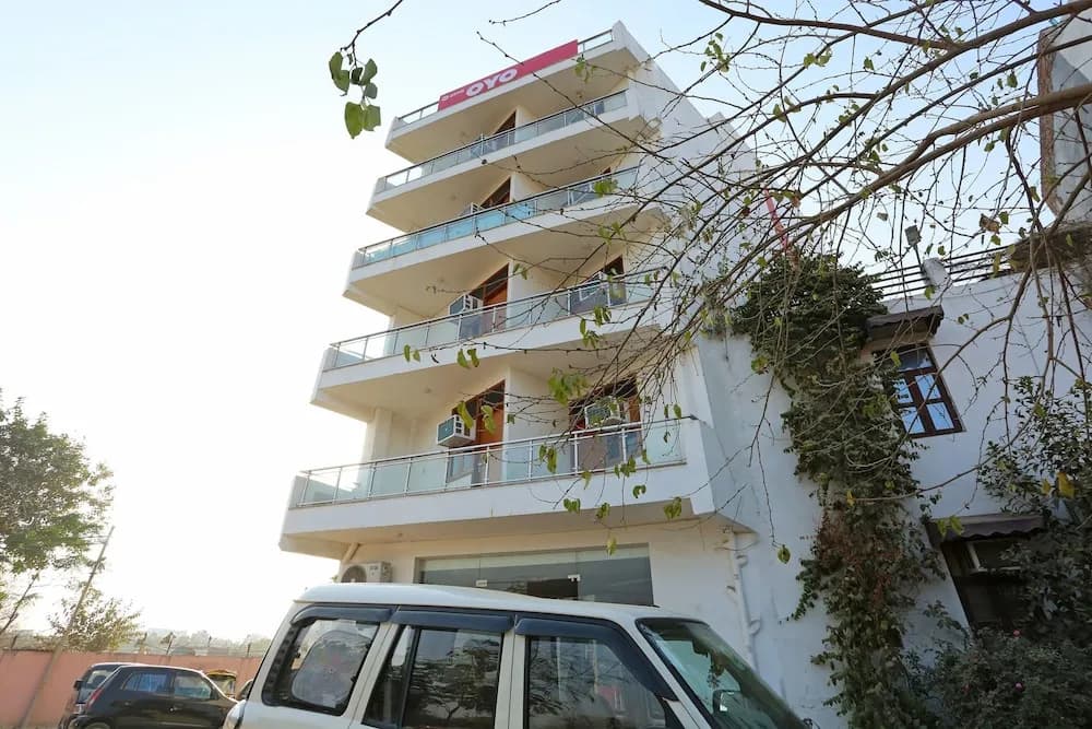 OYO 8968 Hotel Le Comfort - main photo