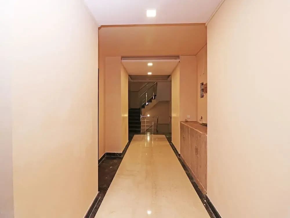 Collection O 74986 Hotel Sky Villas Near Palam Metro Station - photo 12