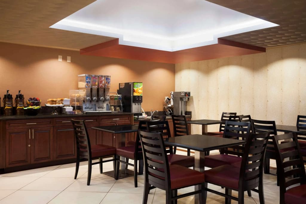Super 8 By Wyndham Bronx - photo 14