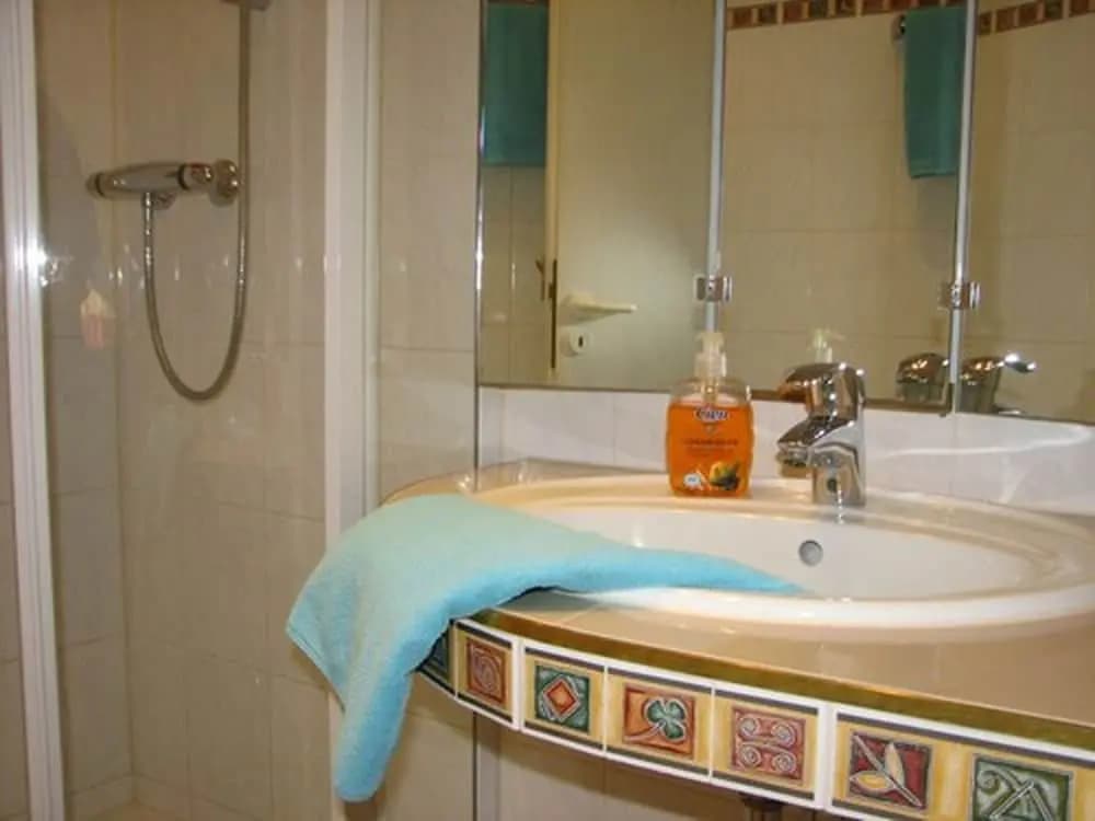 Hotel Lydia - photo 9