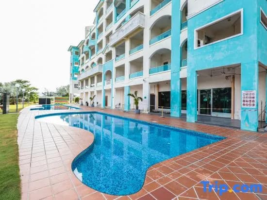 AnyLodge Waterfront Marina Island Pangkor - photo 3