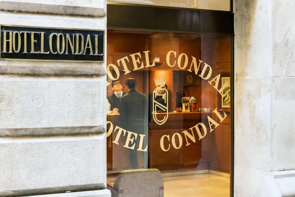 Hotel Condal - photo 21
