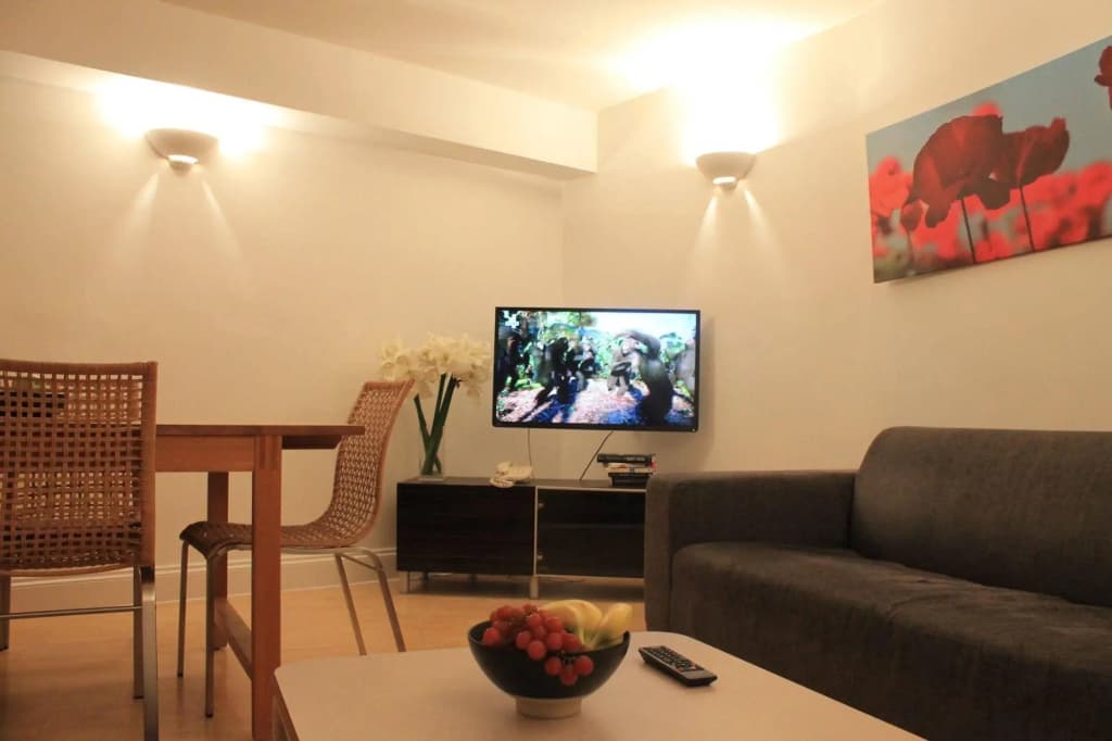 Acorn of London - Crawford House Apartments - photo 15