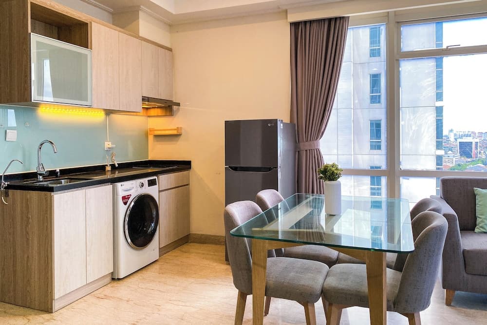 Comfy And Spacious 2Br At Menteng Park Apartment - photo 15