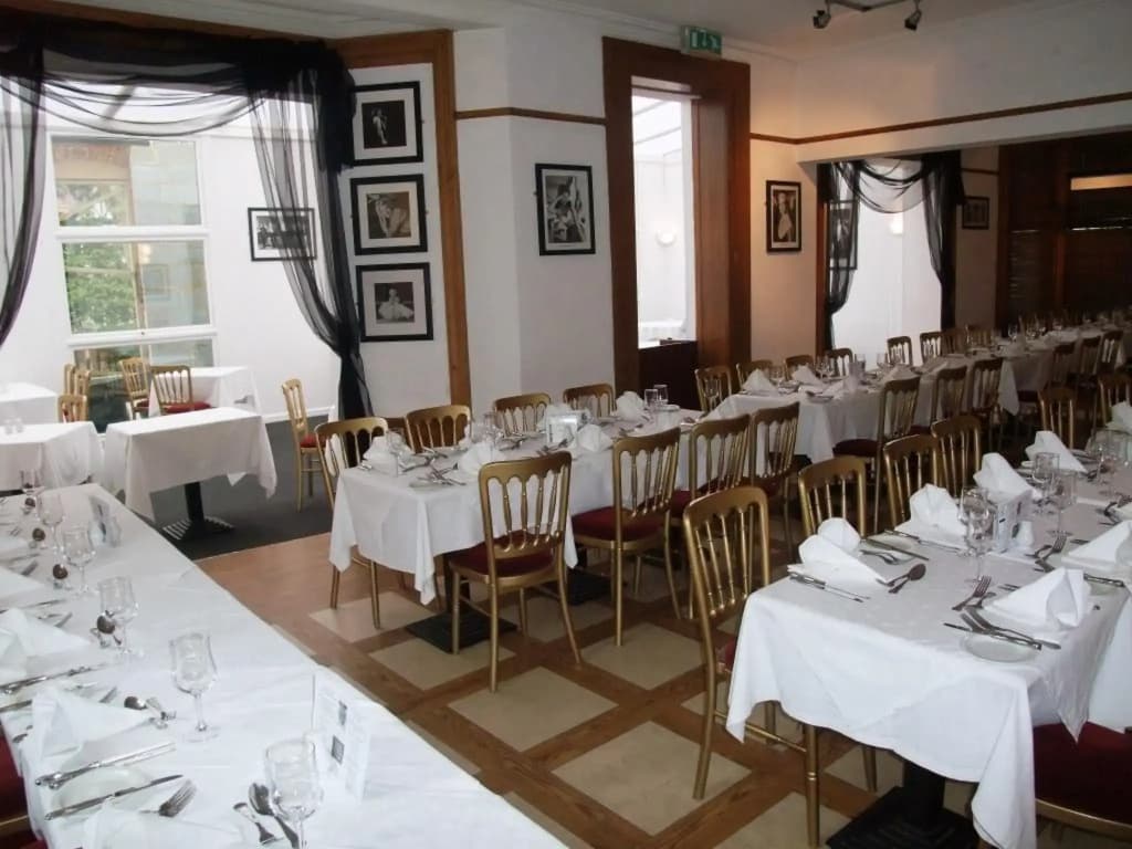 Harefield Manor Hotel - photo 14