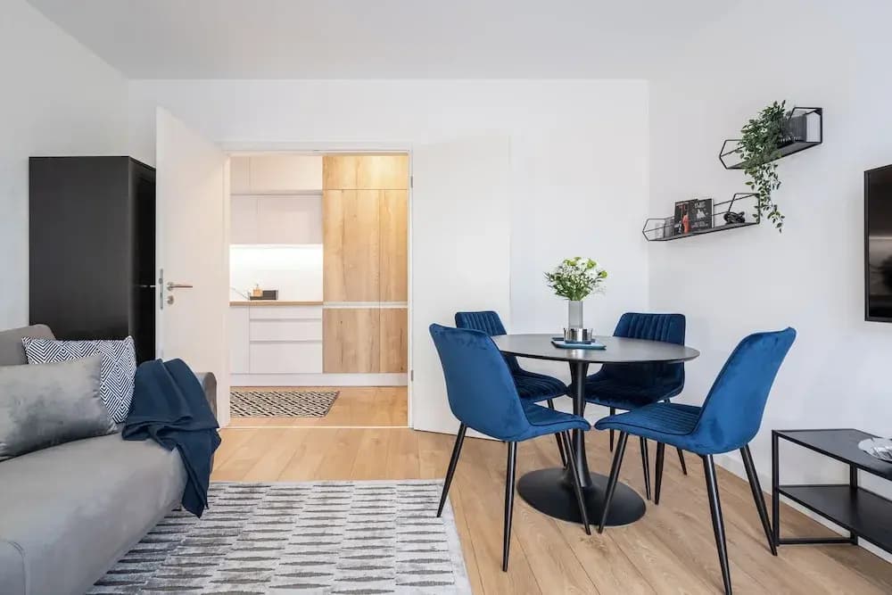The Rose Garden Apartments - photo 22