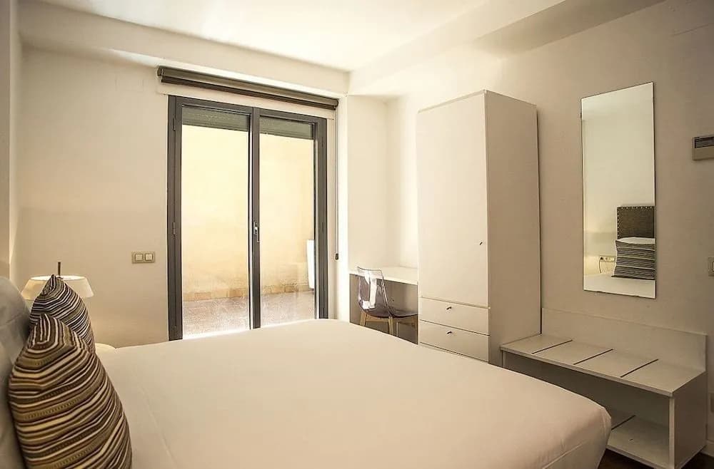 Còrcega Apartments - photo 4