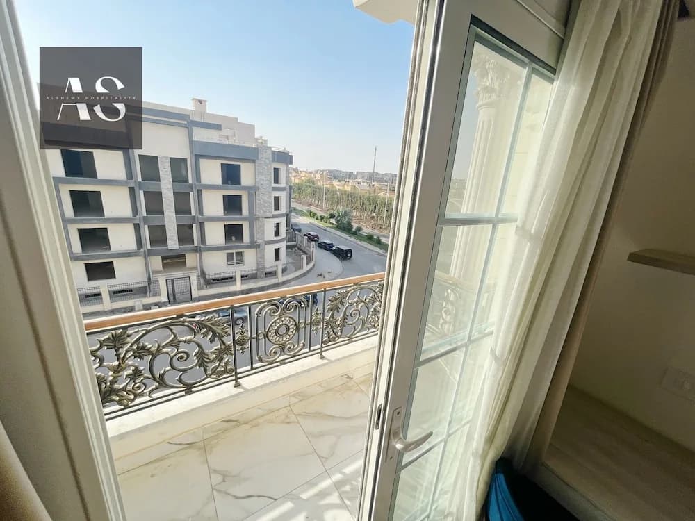 White Palace Serviced Apartments - photo 15