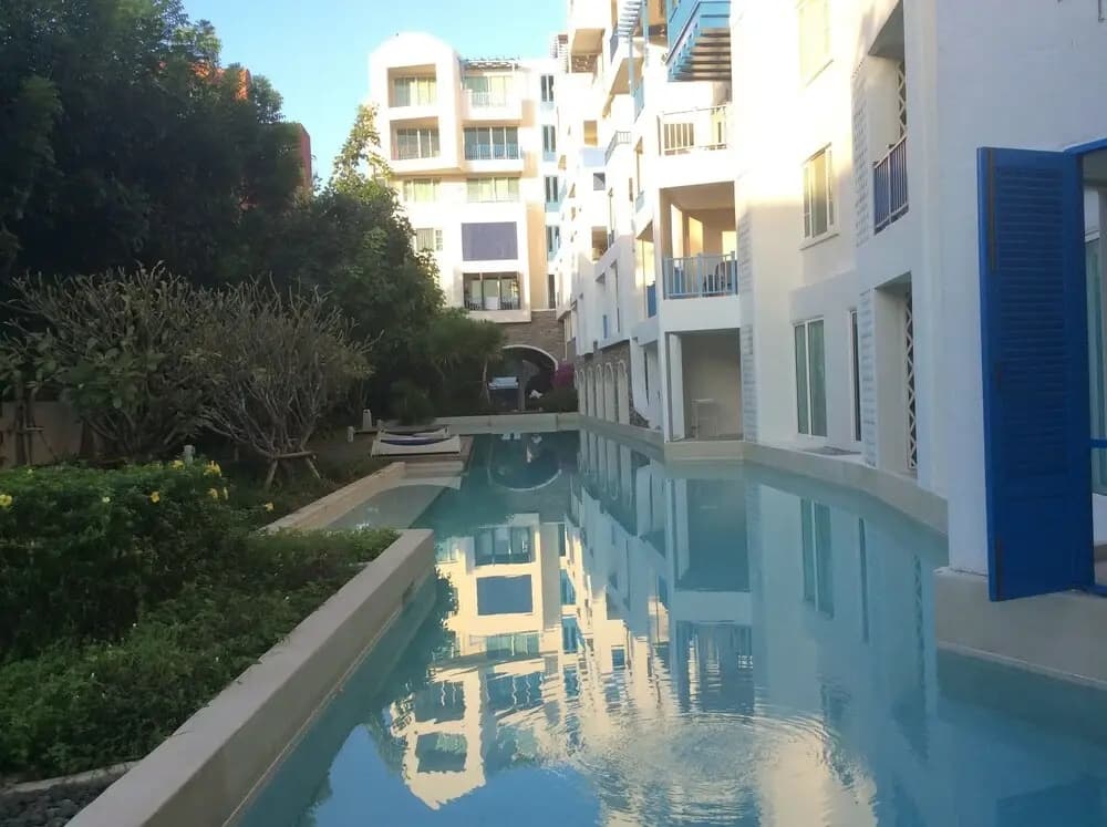 The Che Pool Access Beachfront Condo by Away - photo 16