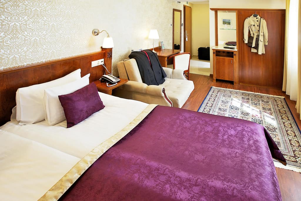 Gold Hotel Budapest - photo 28