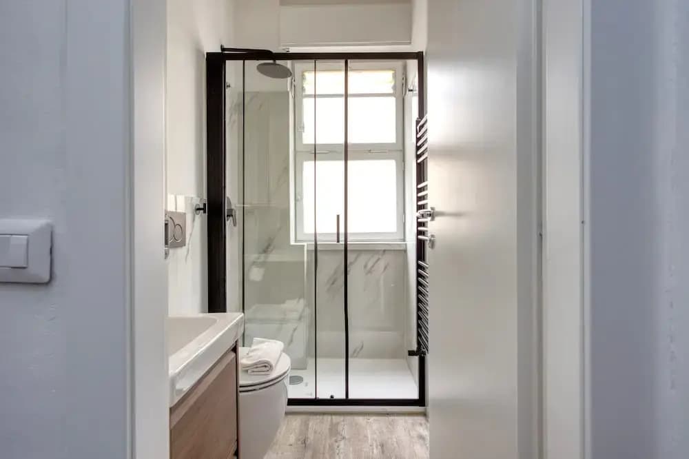 Stylish Studios near Subway - photo 20