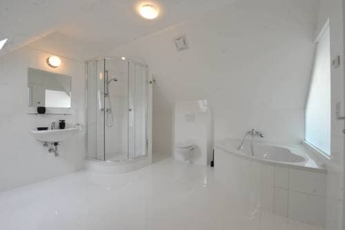 Debo Apartments Lackierergasse - contactless check in - photo 8