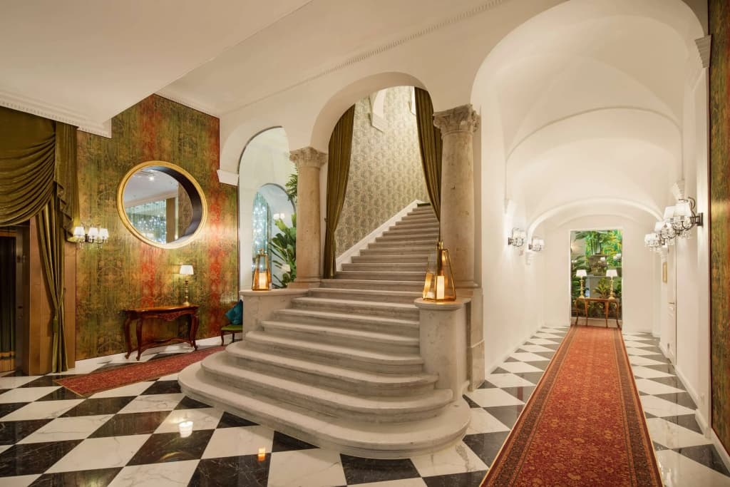 Mystery Hotel Budapest, Preferred Hotels & Resorts - photo 16