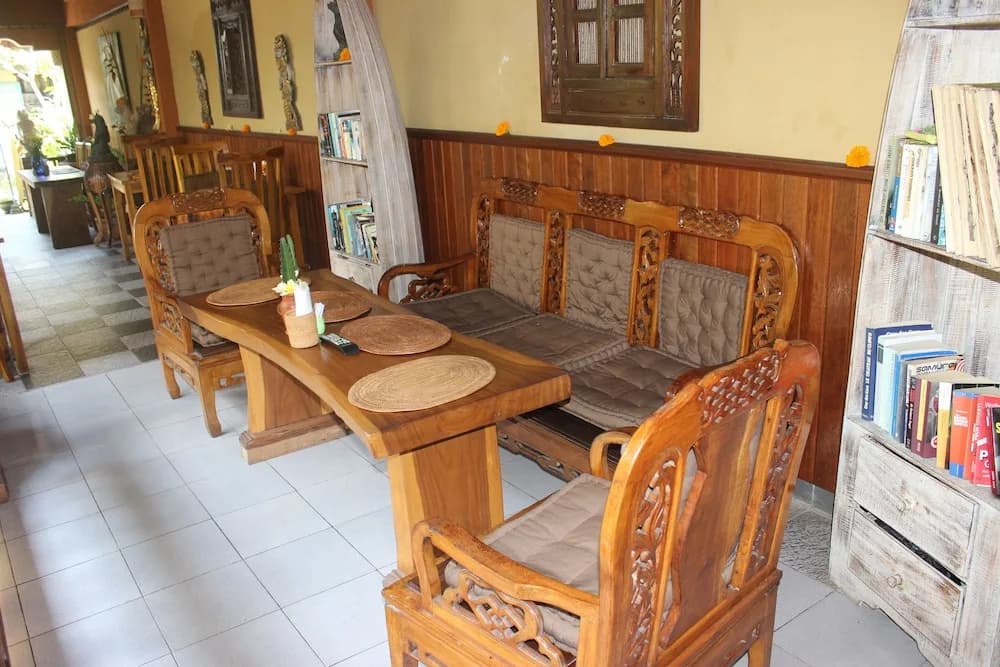 Gusti Garden Bungalows - photo 20