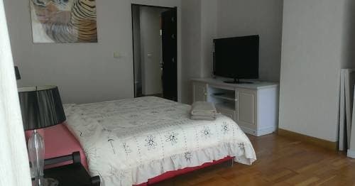 Karon Hill One-bedroom Apartment - photo 2