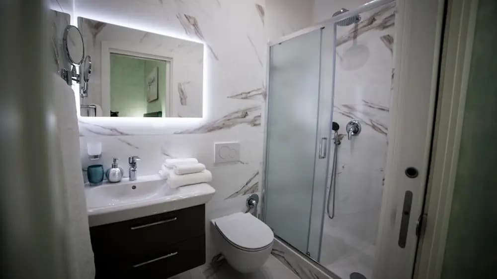 St. Peter Area Luxury Suites - photo 7