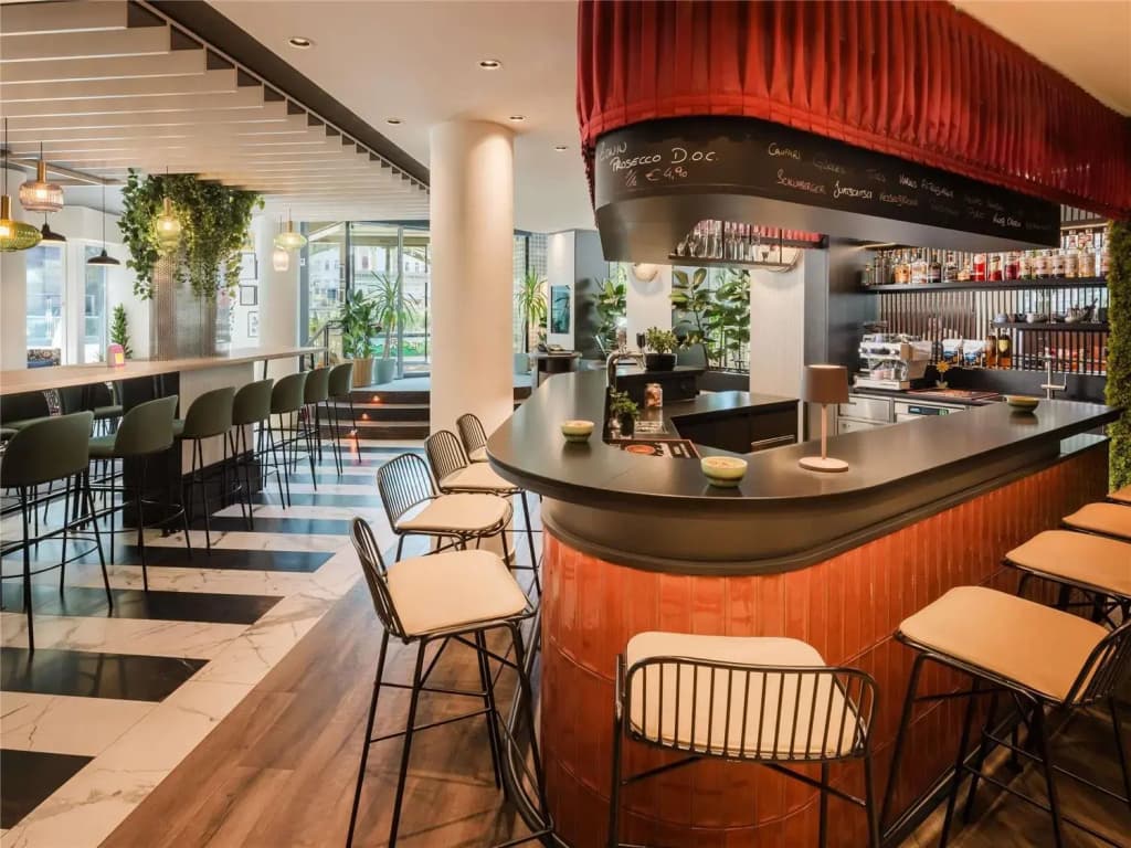 Ibis Styles Wien City - photo 32
