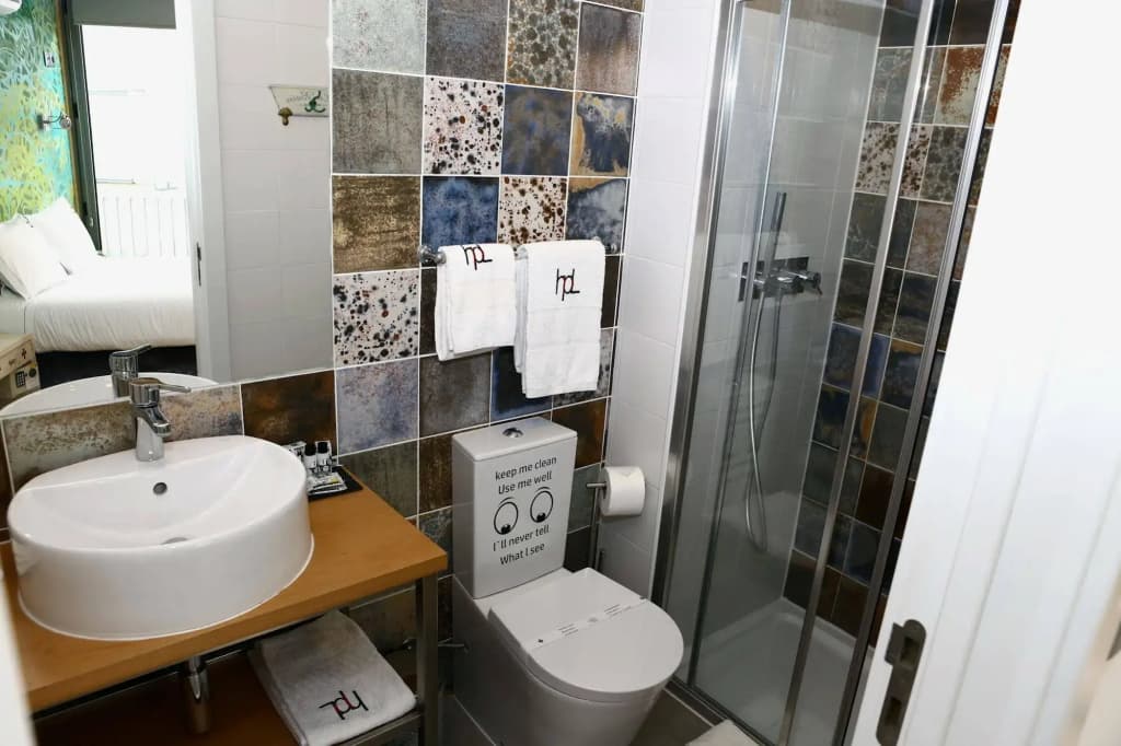 Hostel Petit Lusa - photo 9