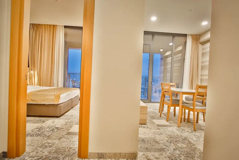 Apartments in Ameri Plaza - photo 7