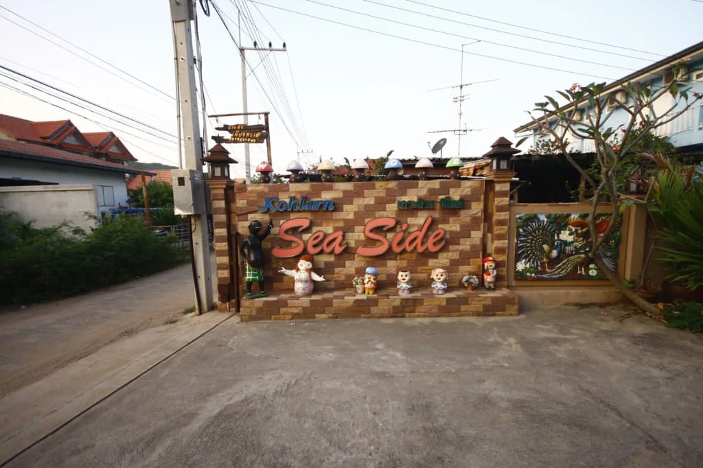 Koh Larn Sea Side Resort - photo 16