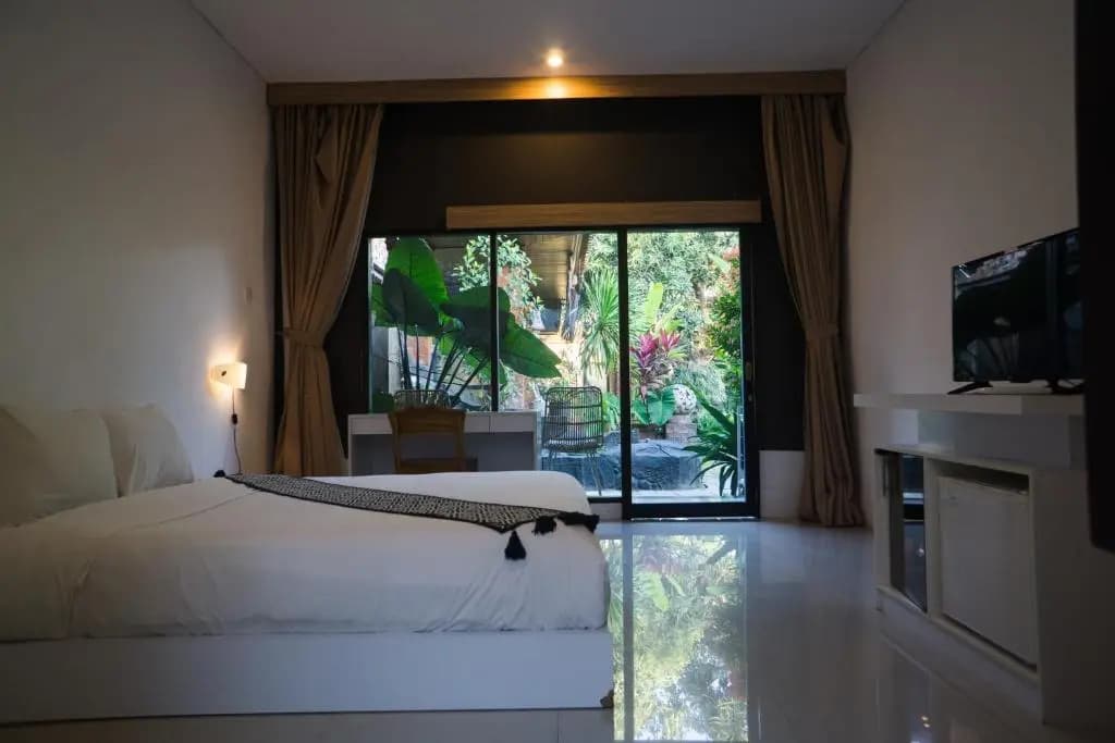Vande Guest House - photo 2