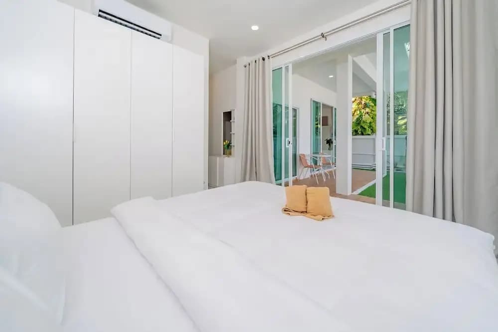 Beachfront 2BR Pool Villa DelMar Kamala - photo 1