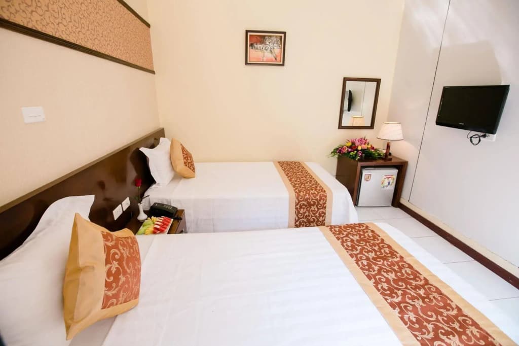 A Dong Hotel - photo 6
