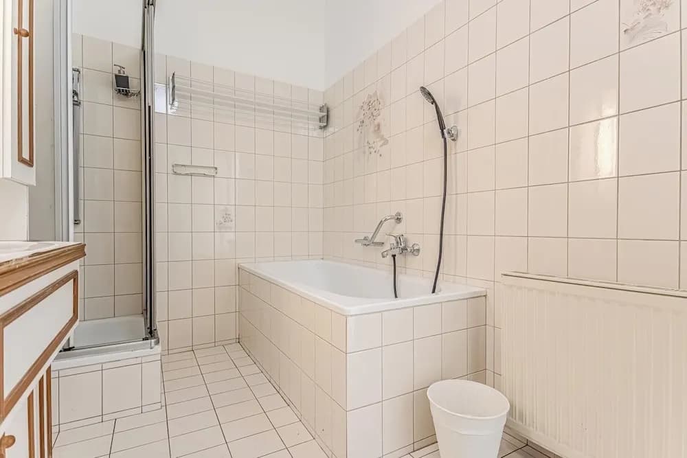 Spacious 4BR Apt Long Stay Friendly - photo 27