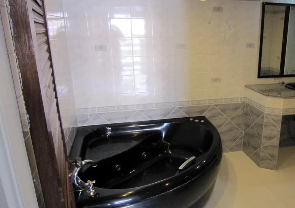 Yensabai Condotel - photo 15