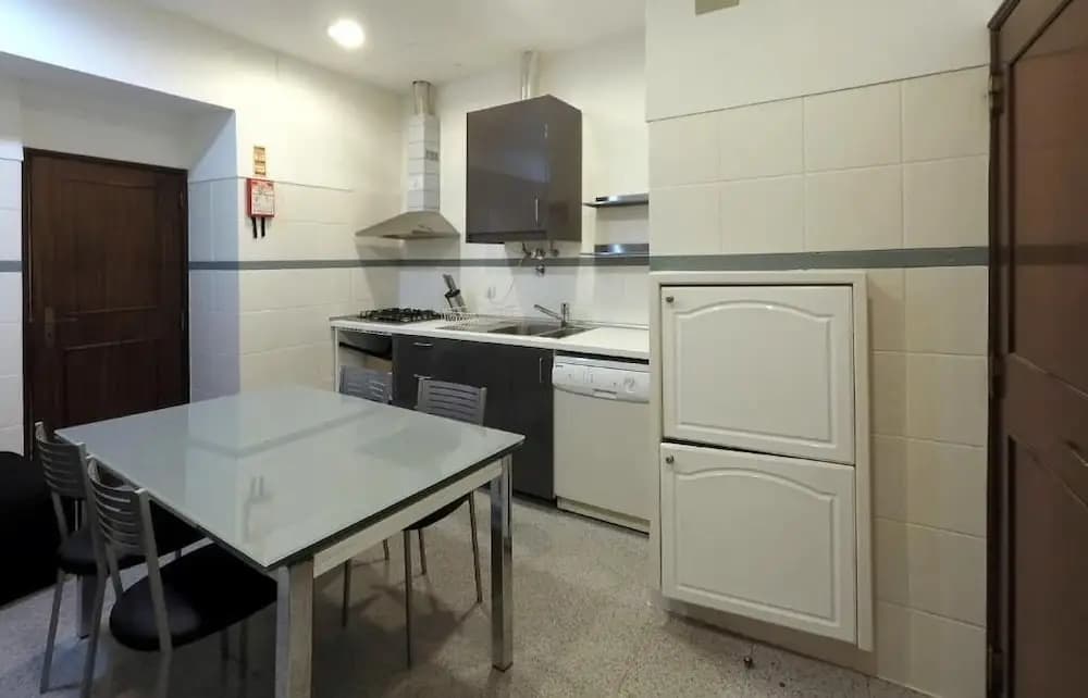 Bisengototo Homestay - photo 17
