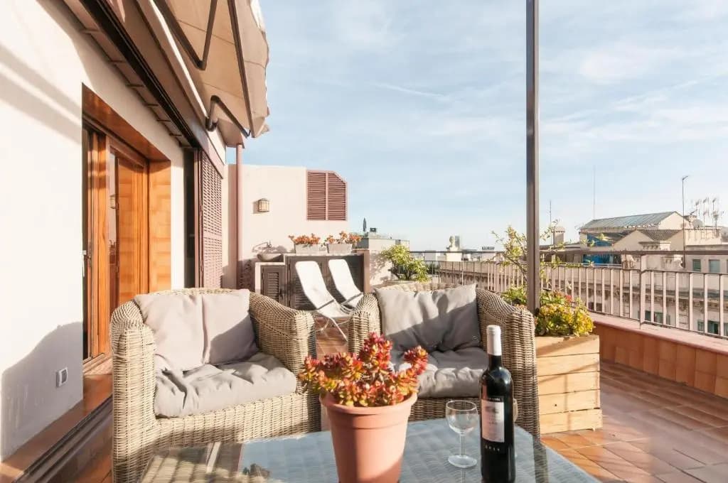 FridaysFlats, Elevated Experience - Urquinaona - photo 16